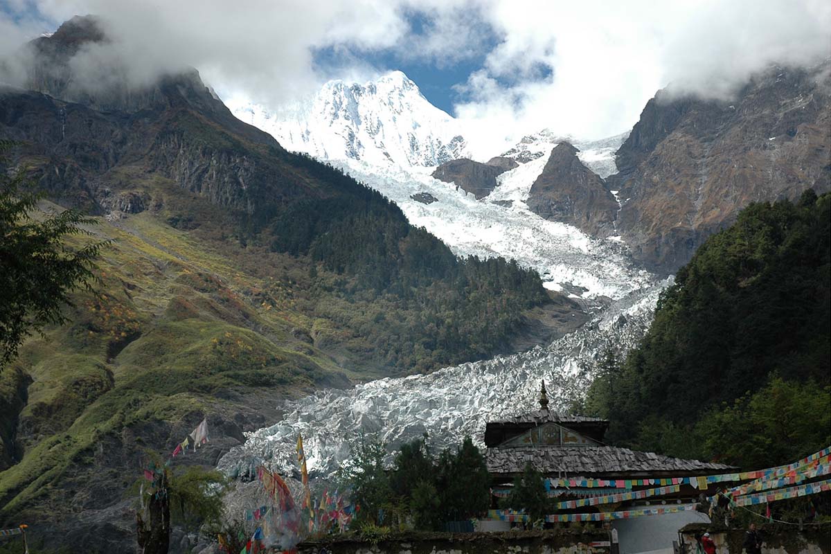 Meili Snow Mountain Trek